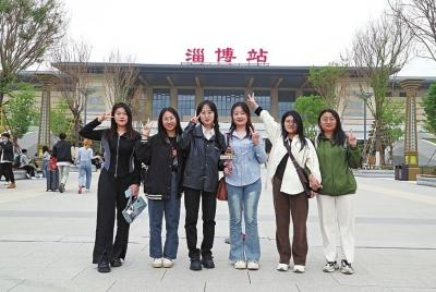 满城尽带烧烤味，淄博火出圈 记者现场探访当下最真实的淄博