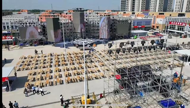 占地100亩，淄博20天新建一座烧烤城，万人“烤位”一座难求