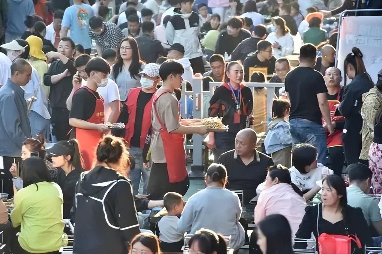 贱卖烧烤店！不甘心的淄博，还能靠谁翻红？