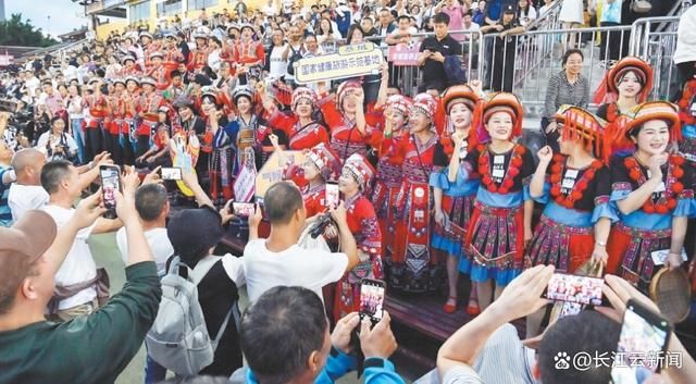 从淄博烧烤到贵州村超,“网红城市”能不能跳出“流量依赖”?