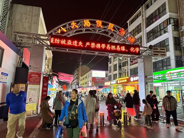他们的故事｜半年后再看淄博：网红烧烤仍火爆、文旅业恢复平静